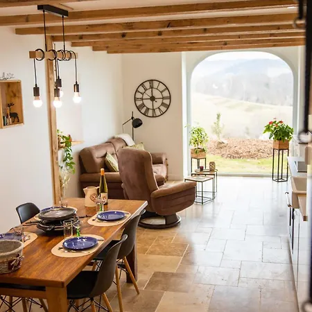 Duplex Vue Sur Les Montagnes - *